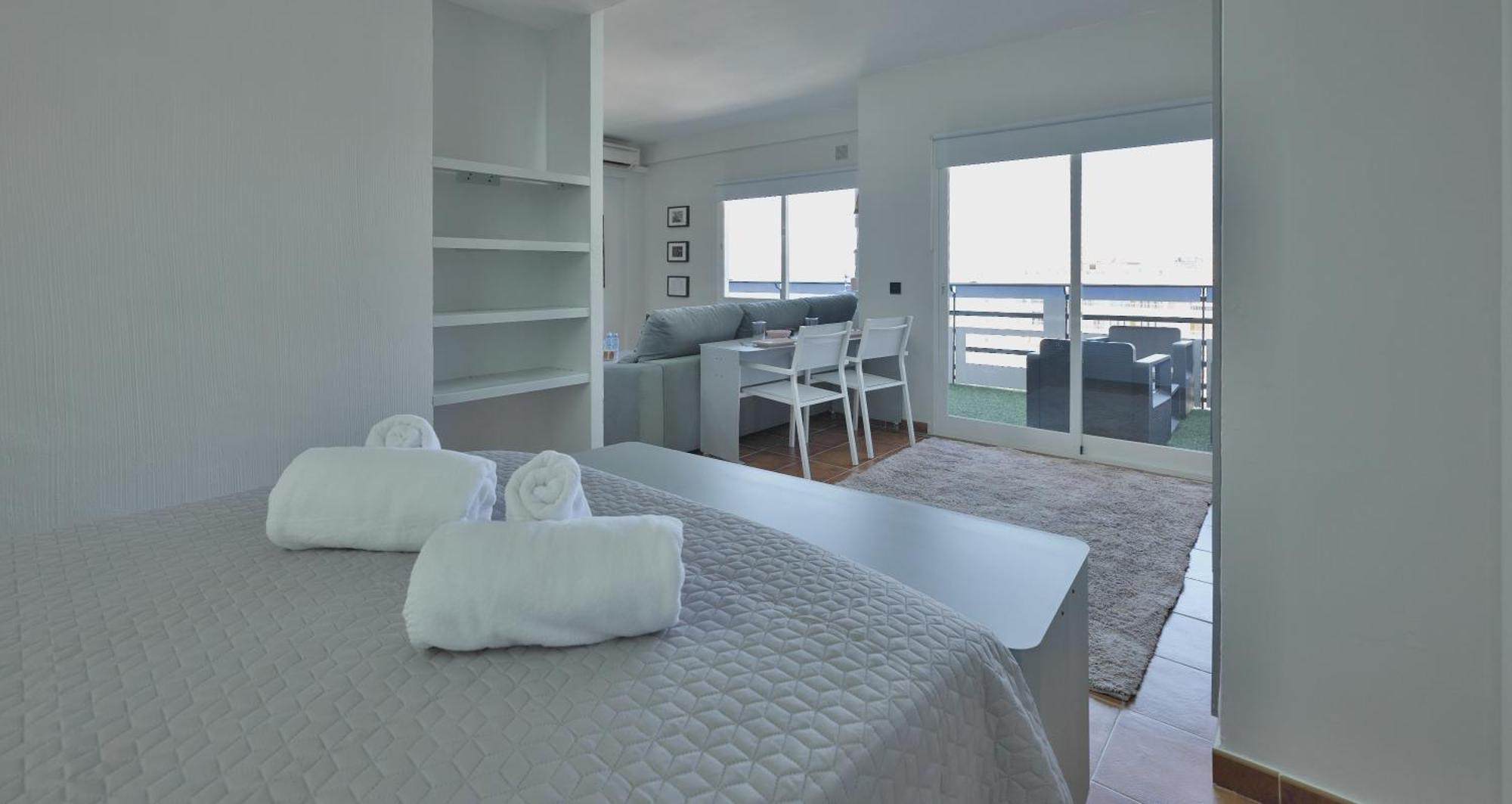 マルベーリャLa Mar De Venus - Luxury Views In Puerto Deportivoアパートメント エクステリア 写真